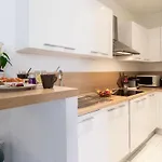 #56 Staywiz Us - 2p Massena Close Promenade, Old Town, Ac