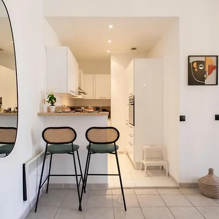 #56 2p Massena Close Promenade,old Town, Ac * Nice