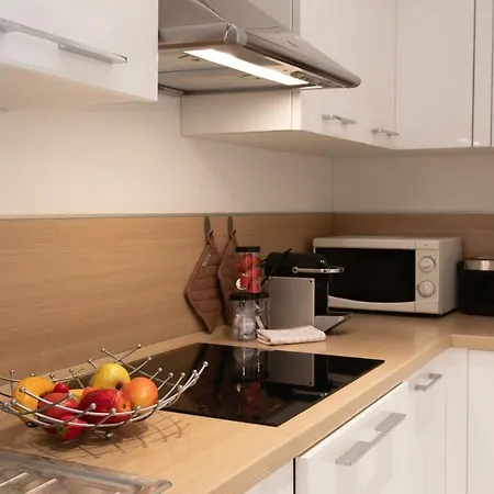 #56 2p Massena Close Promenade,old Town, Ac *